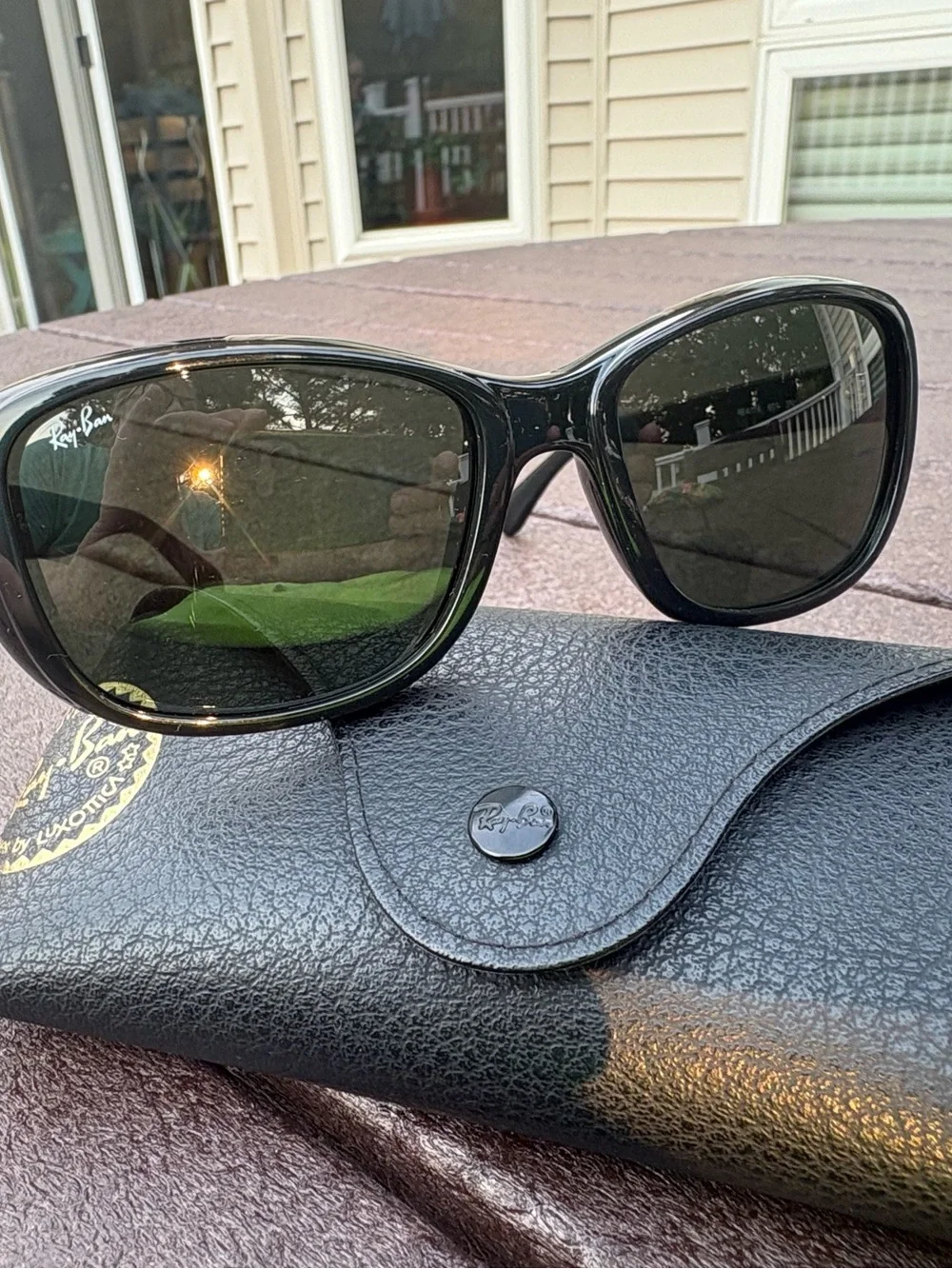 Ray-Ban Black Frame Sunglasses with Black Case / the Jackie Ohh